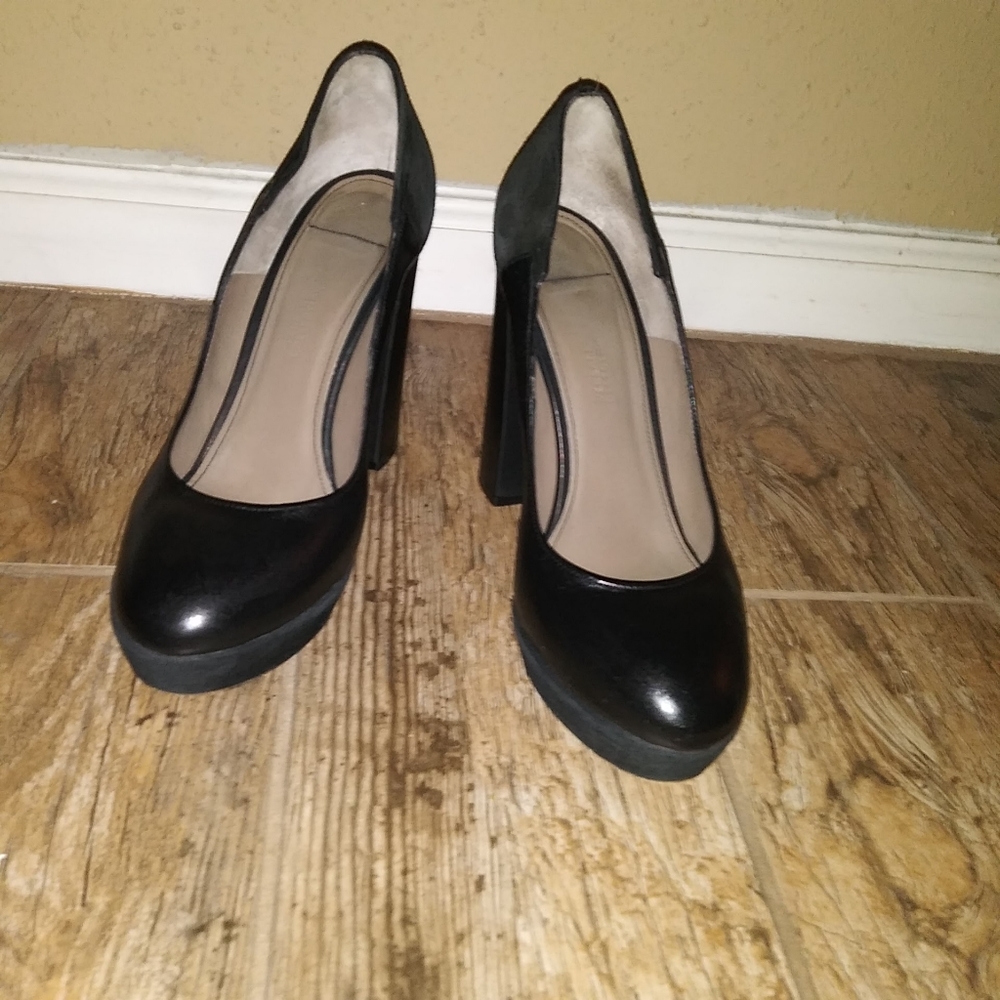 Versace Collection Pump - Picture 13 of 16